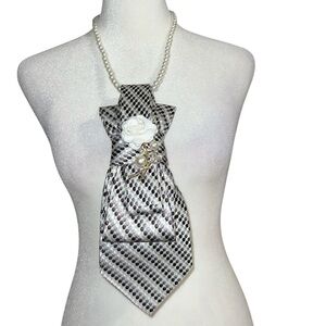 “Dainty Dapper”Elegant Silver and White necktie Necklace with Rose Accent brooch